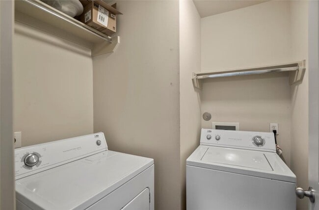 Building Photo - 2816 Leeland St