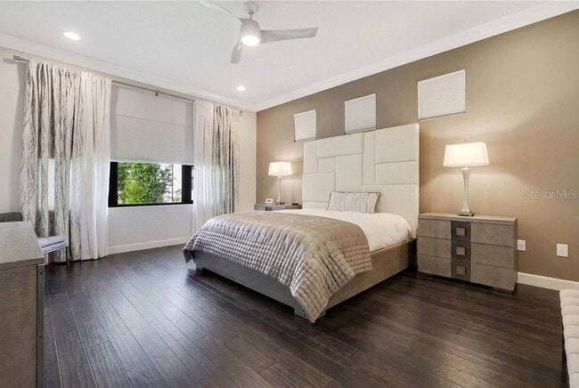 Building Photo - 8449 Via Vittoria Way