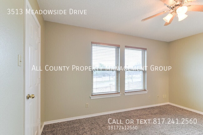 Building Photo - 3513 Meadowside Dr