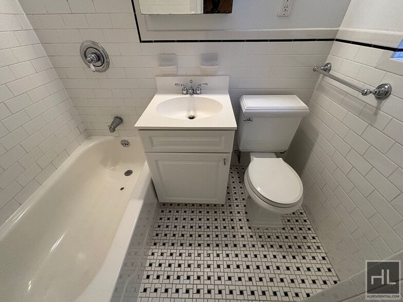 Building Photo - AMSTERDAM AVENUE