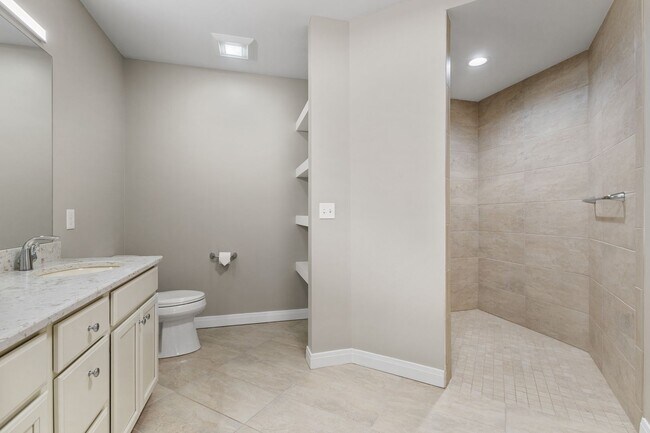 Building Photo - $1200 off a 12 month lease