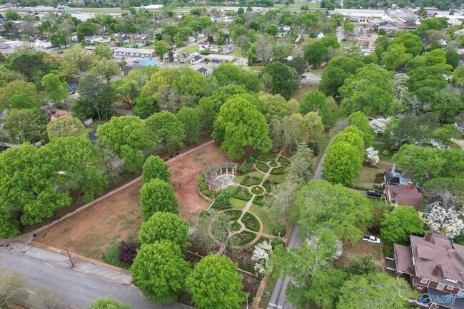 Building Photo - 603 Prospect Dr SE