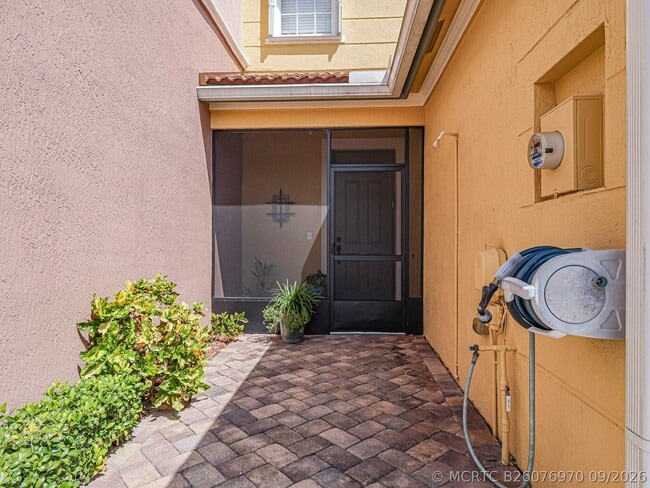 Building Photo - 1140 Cheval Dr