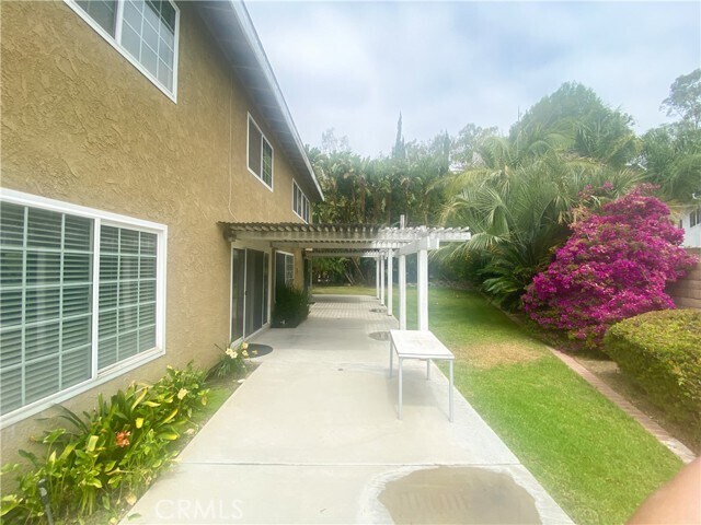 Building Photo - 20692 Cottonwood Rd