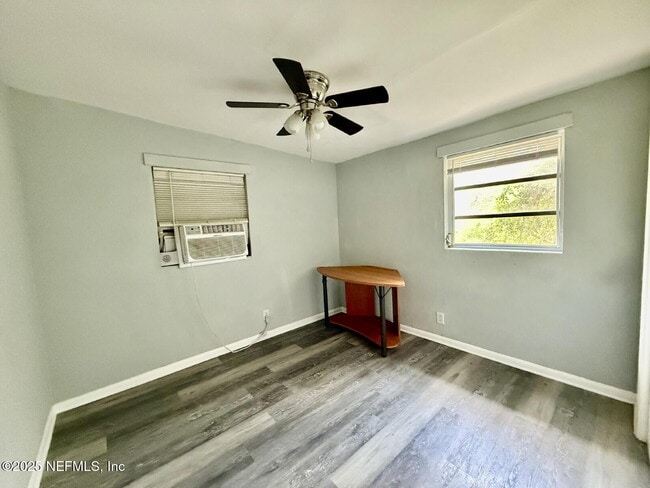 Building Photo - 2719 Fairfax St