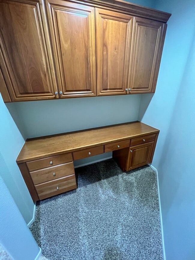 Building Photo - 3 bedroom SINGLE STORY home in Winchester on HUGE corner lot