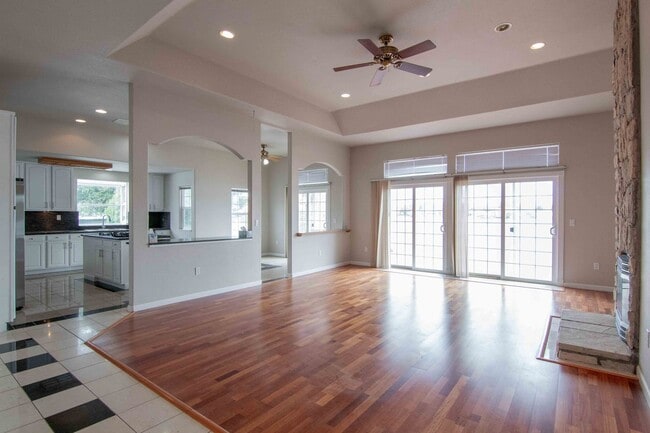 Building Photo - Lake California Home for Rent | Gated Community, Lake Access, Pool & Tennis Courts