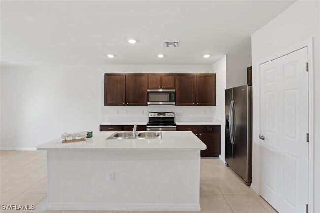 Building Photo - 15368 Wildflower Cir