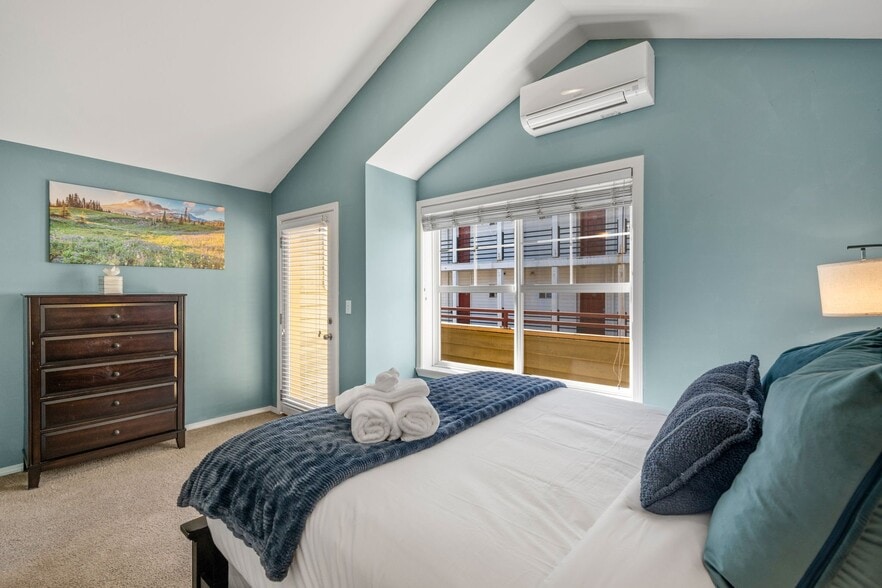 Building Photo - 931 N 35th St