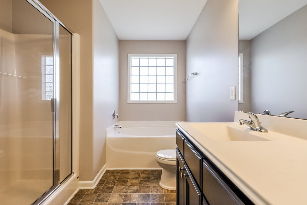 Building Photo - 229 Darecrest Ln