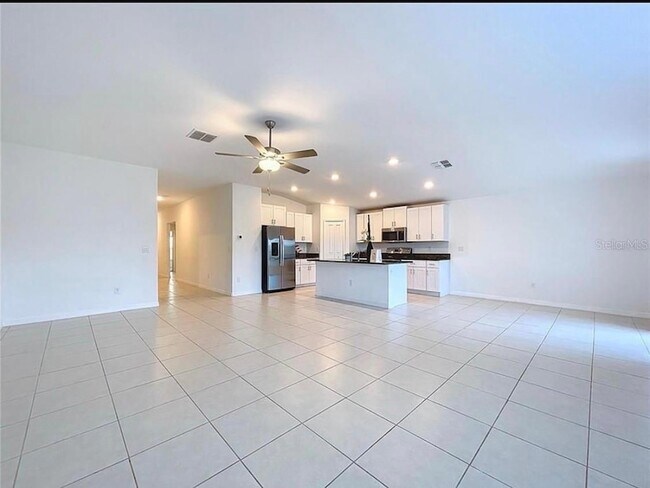 Building Photo - 6557 Bar S Bar Trl