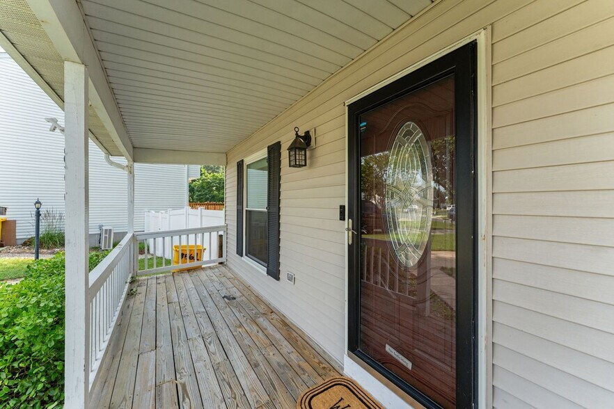 Building Photo - 8561 Skipjack Pl