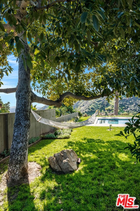 Building Photo - 2431 Carman Crest Dr