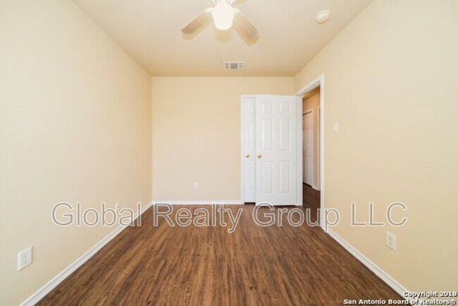 Building Photo - 1017 Schertz Pkwy