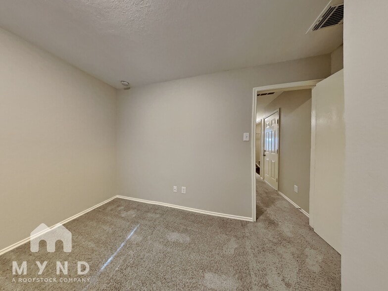 Building Photo - 8135 Villandry Ln