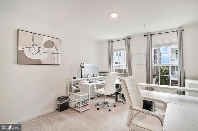 Building Photo - 4515 Reaney Ln