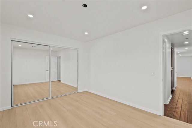 Building Photo - 1138 Lakeview Dr