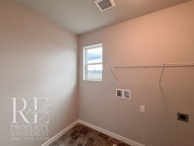 Building Photo - Vaulted Ceilings, Tree-Lined Views & a Spacious Primary Suite Retreat