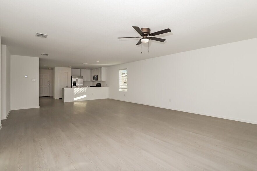 Building Photo - 253 Amy Aly