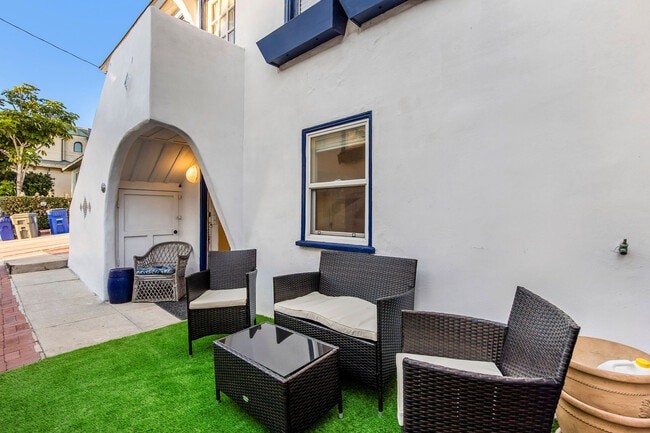 Building Photo - 3929 The Strand