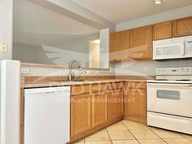 Building Photo - 2701 E Bagdad Rd