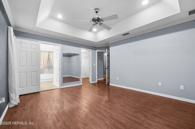 Building Photo - 6840 SW 80th Dr