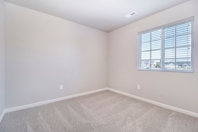 Building Photo - Best Value in Vicksburg