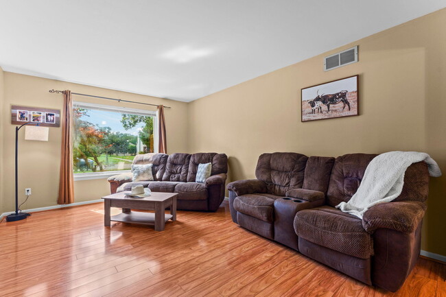 Building Photo - 4141 Crystal Creek Dr