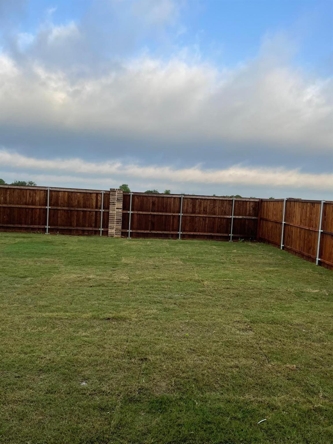 Building Photo - 2207 Primrose Trl