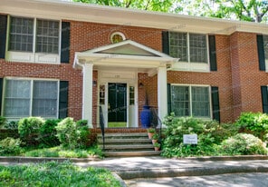 Building Photo - 139 E Hill St