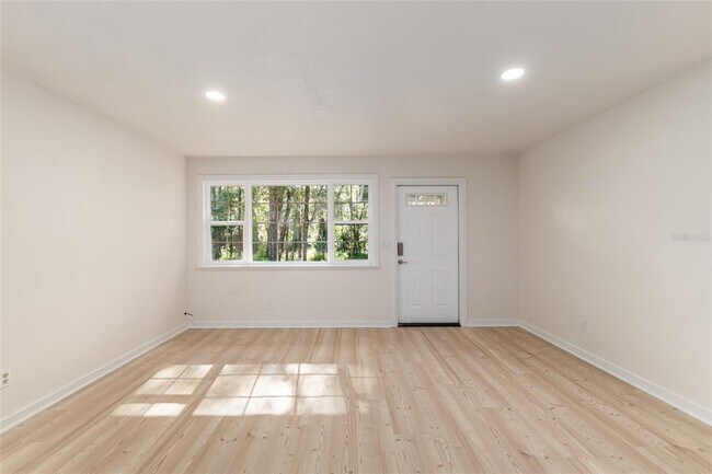 Building Photo - 18124 SW 75 Ave