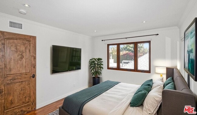 Building Photo - 12841 Landale St