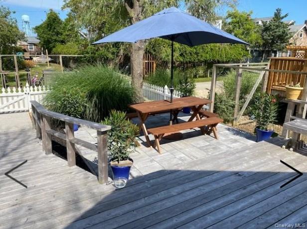 Building Photo - 151 Ocean Rd