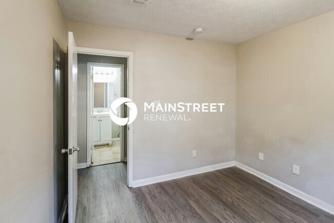 Building Photo - 3 Bedroom Pet-Friendly Home in Ellenwood, GA with Main Street Renewal