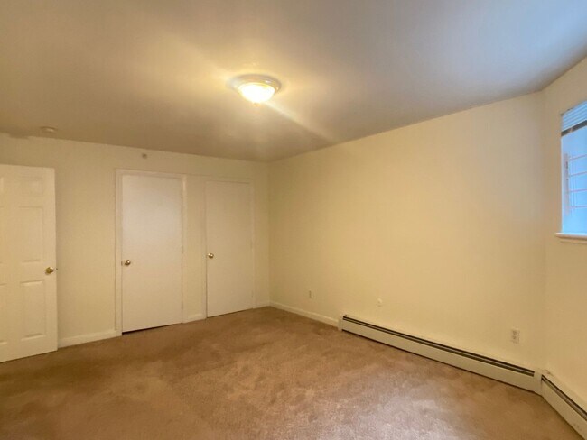 Building Photo - Nice 3 bed in Packards corner