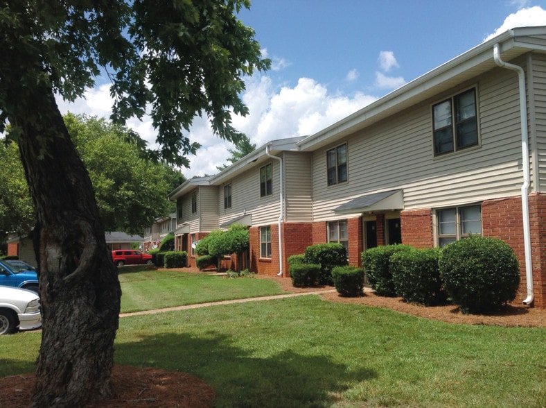 Creekside Apartments 1230 Overbrook Dr Gaffney SC 29341 Apartment Finder