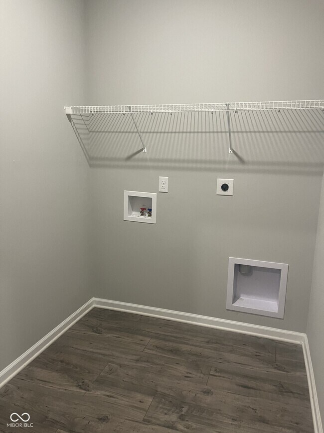 Building Photo - 2607 Plano Dr