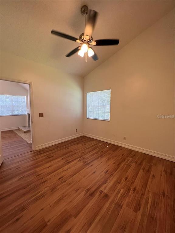 Building Photo - 626 Cambridge Way