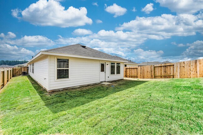 Building Photo - 535 Flower Reed Ct