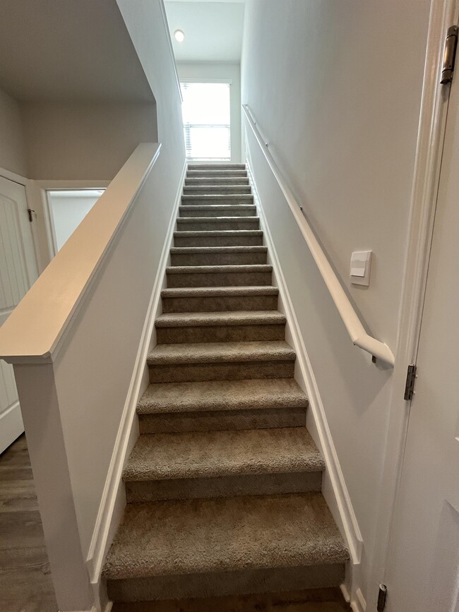 Building Photo - 6127 Japonica Ln