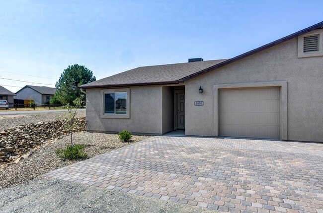 Building Photo - 3850 E Teri Ct