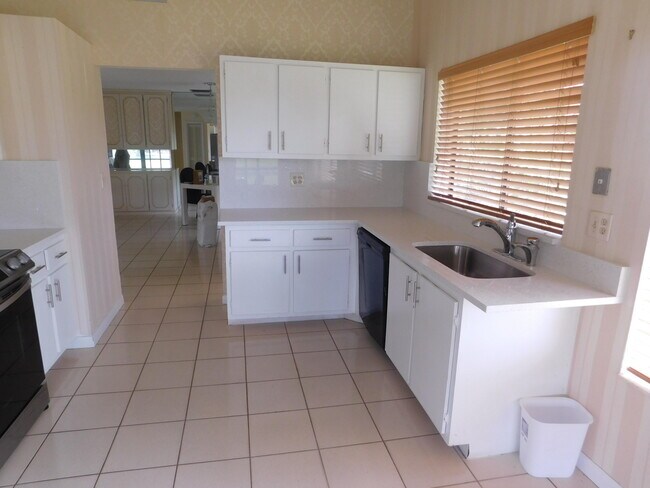 Building Photo - 5660 Piping Rock Dr
