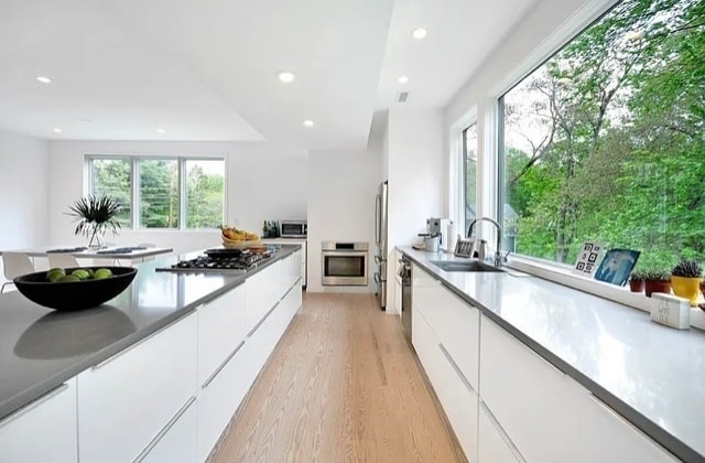 Kitchen - 269 Sudbury Rd