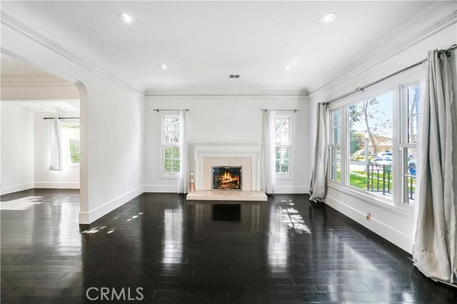 Building Photo - 432 S Orange Dr
