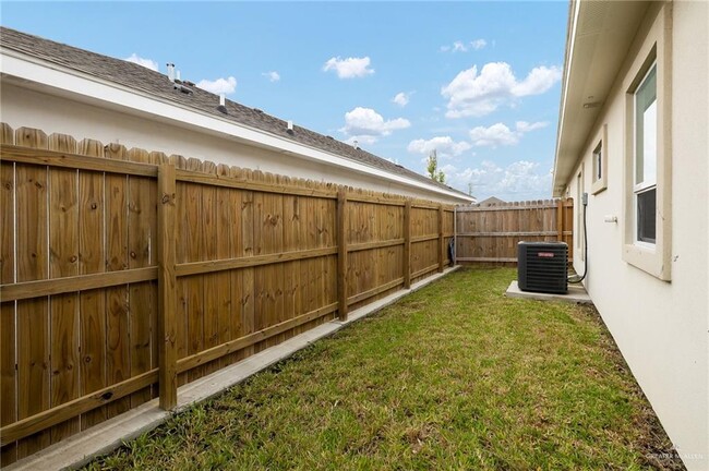 Building Photo - 5708 Puffin Ave