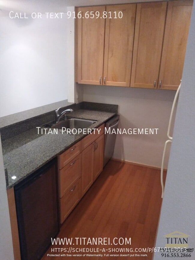 Building Photo - 1631 10th St