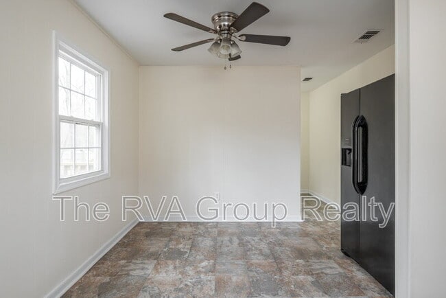 Building Photo - 8907 Huntingcreek Terrace