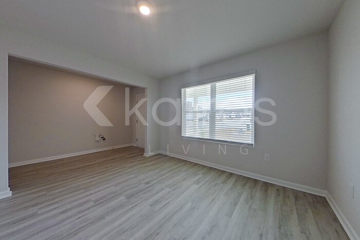 Building Photo - 4618 Malay Cir