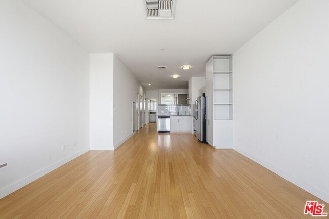Building Photo - 3810 Wilshire Blvd