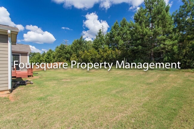 Building Photo - Single Family Home |1st Floor- Guest Suite...